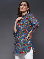 Women Blue & Maroon Viscose Rayon Mandarin Collar Printed Tunic