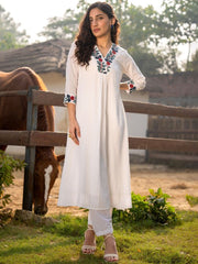 Floral Embroidered V-Neck A-Line Pure Cotton Kurta WIth Trousers