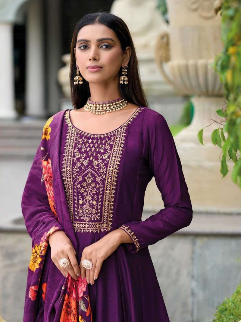 Women Royal Anarkali Kurta Set with rich work-2