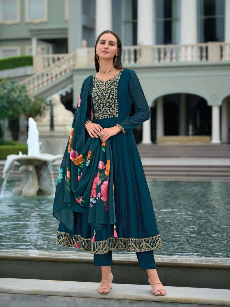 Women Royal Anarkali Kurta Set with rich work-16