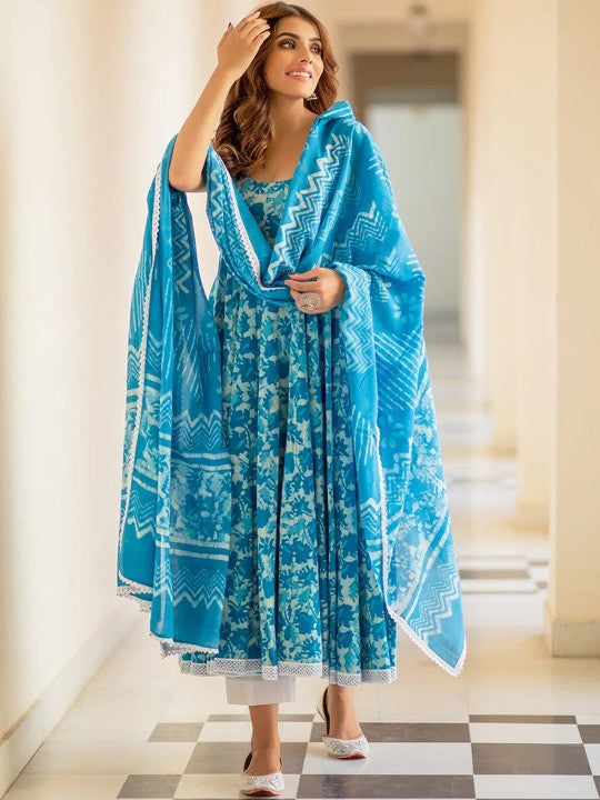 Floral Printed Kurta With Trousers & Dupatta-1