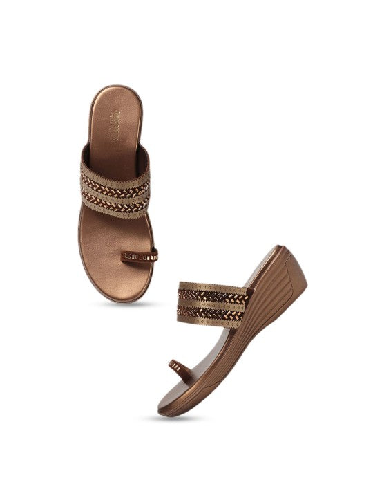 Women Textured Wedge Heel Sandals