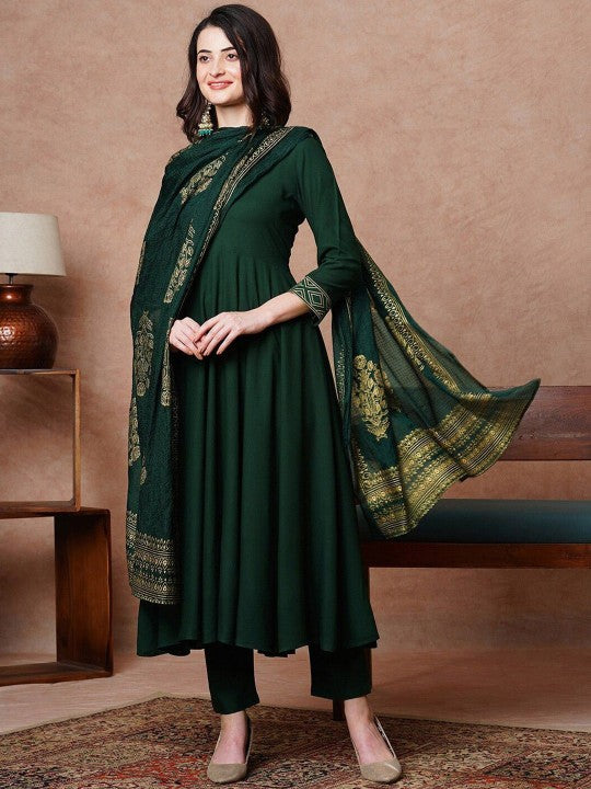 V-Neck Anarkali Kurta with Trousers & Dupatta-3