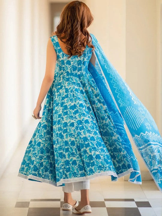 Floral Printed Kurta With Trousers & Dupatta
