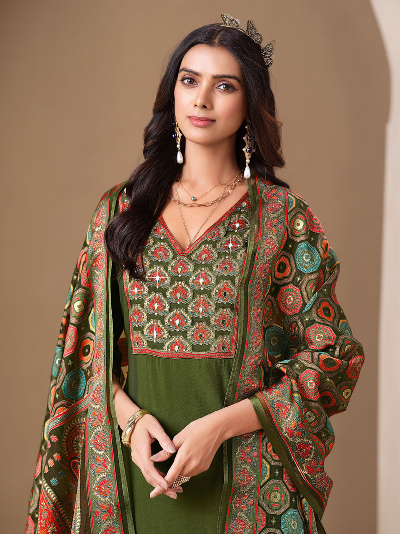 Beautiful Women’s Graceful Brasso Heritage Collection with thread word-22