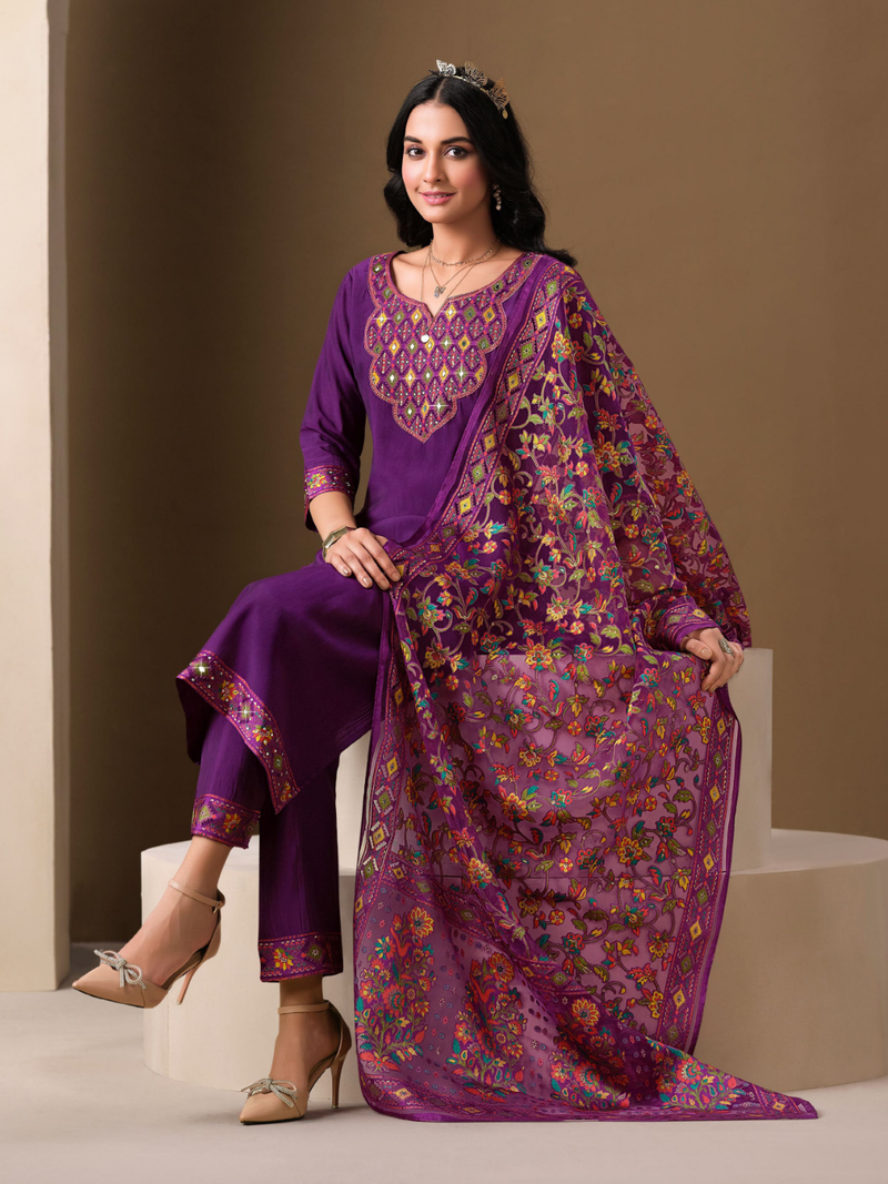 Beautiful Women’s Graceful Brasso Heritage Collection with thread word-27