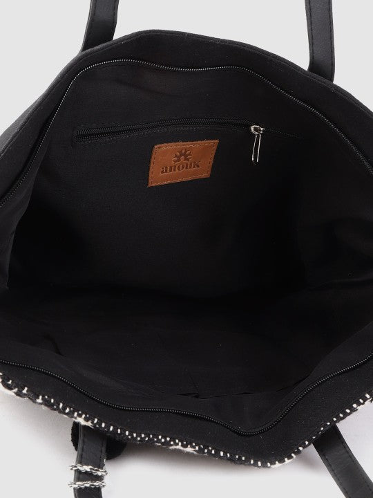 Women Black & Off-White Woven Design Shoulder Bag-3