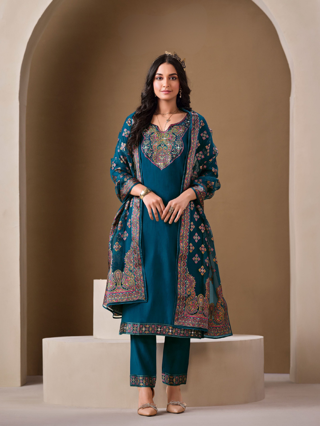 Beautiful Women’s Graceful Brasso Heritage Collection with thread word-5