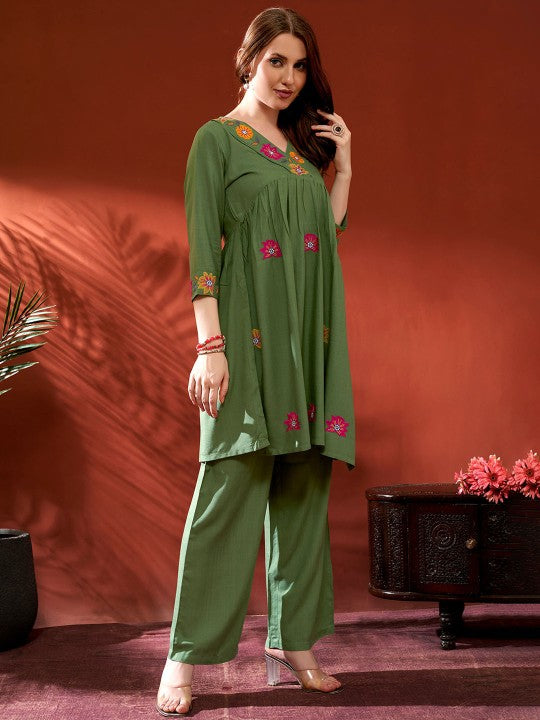 Embroidered Tunic With Palazzos Co-Ords-4