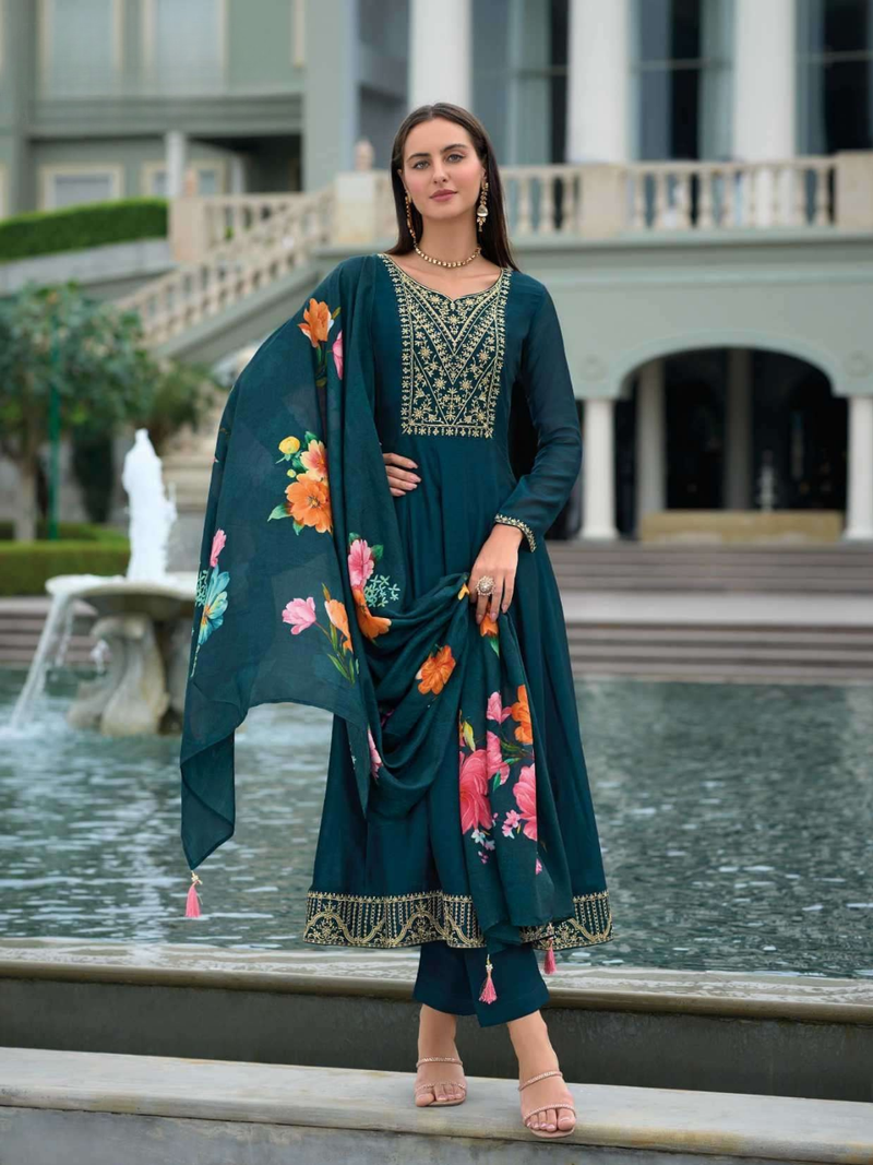 Women Royal Anarkali Kurta Set with rich work-13