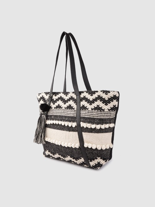 Women Black & Off-White Woven Design Shoulder Bag