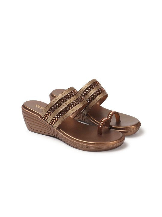 Women Textured Wedge Heel Sandals-4