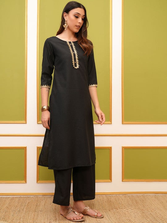 Black Round Neck Floral Regular Straight Kurta with Palazzos & With Dupatta-4
