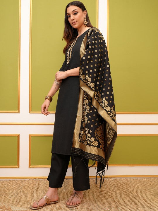 Black Round Neck Floral Regular Straight Kurta with Palazzos & With Dupatta-3
