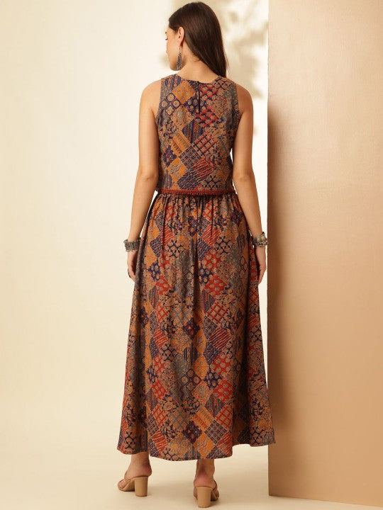 Maroon Geometric Printed Boat Neck Sleeveless Pure Cotton Crop Top With Slit Skirt
