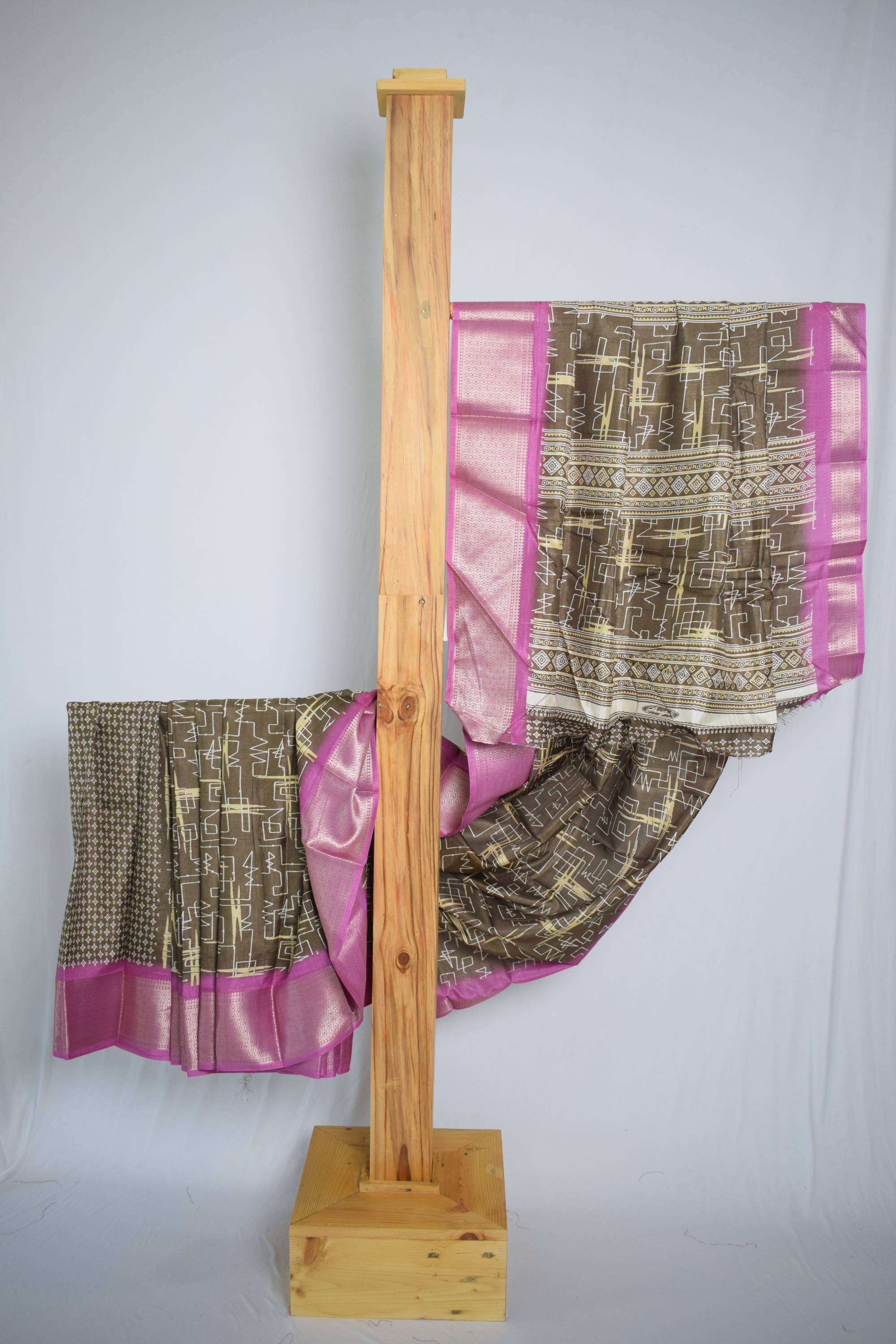Coral Silk Multi Color Gradient Saree