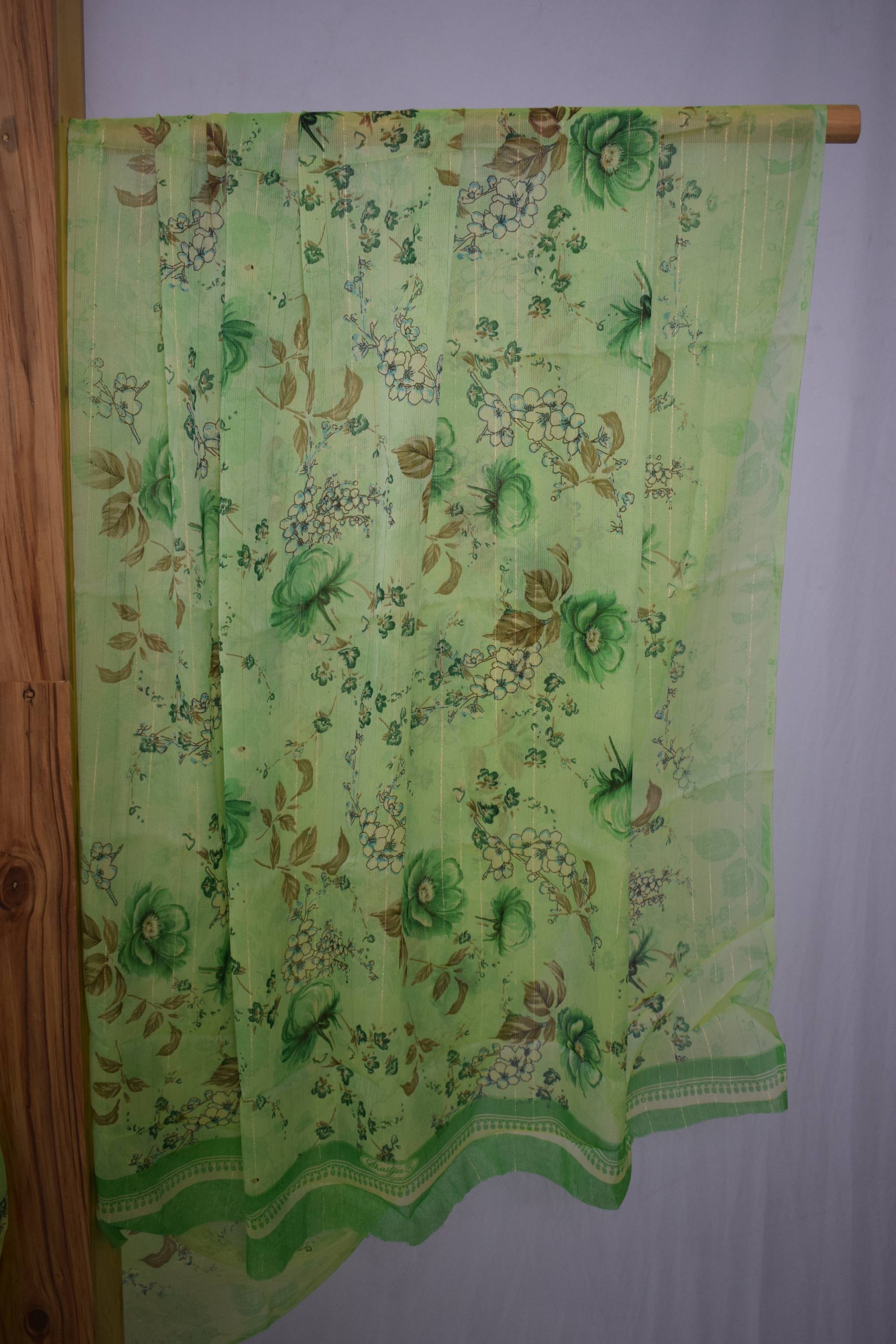 Floral Design Printed Crepe Saree