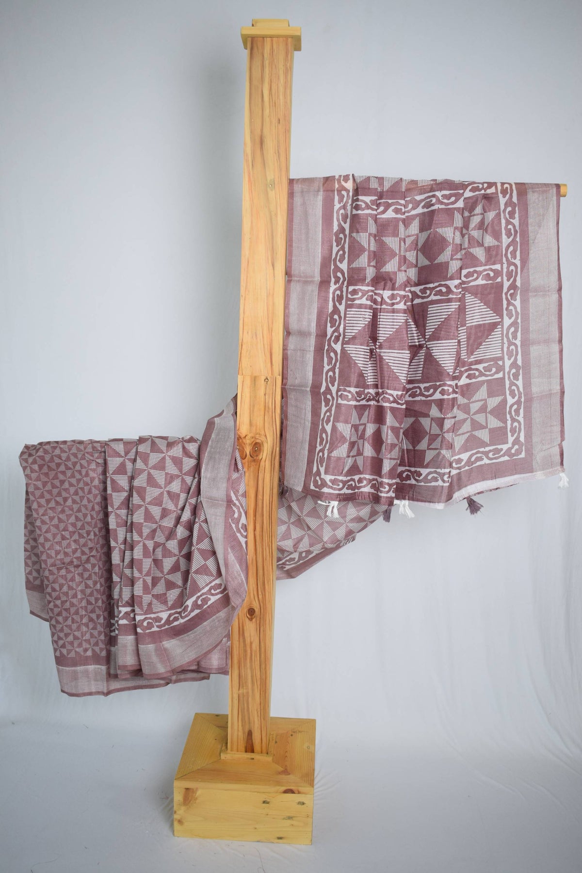 Geometric Design Cotton Saree