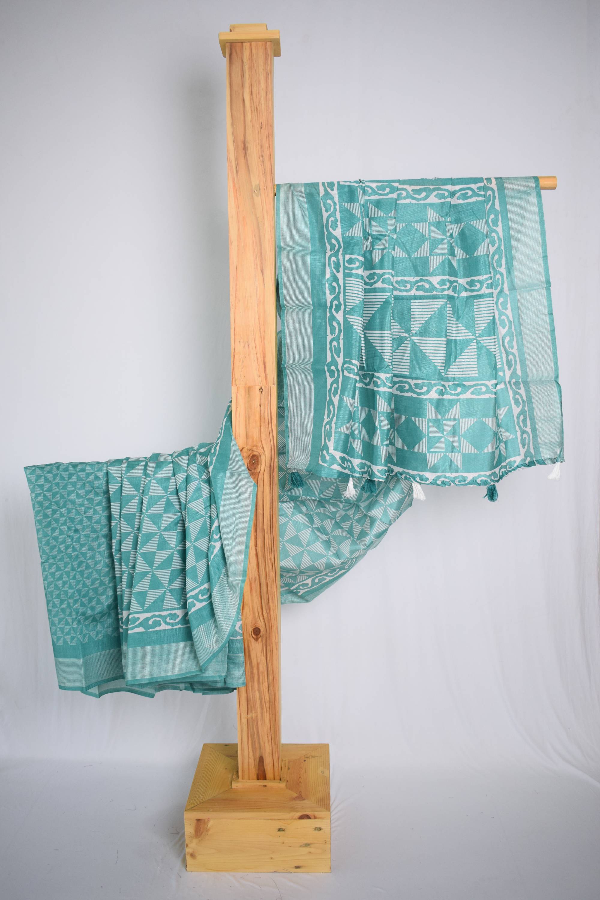 Geometric Design Cotton Saree