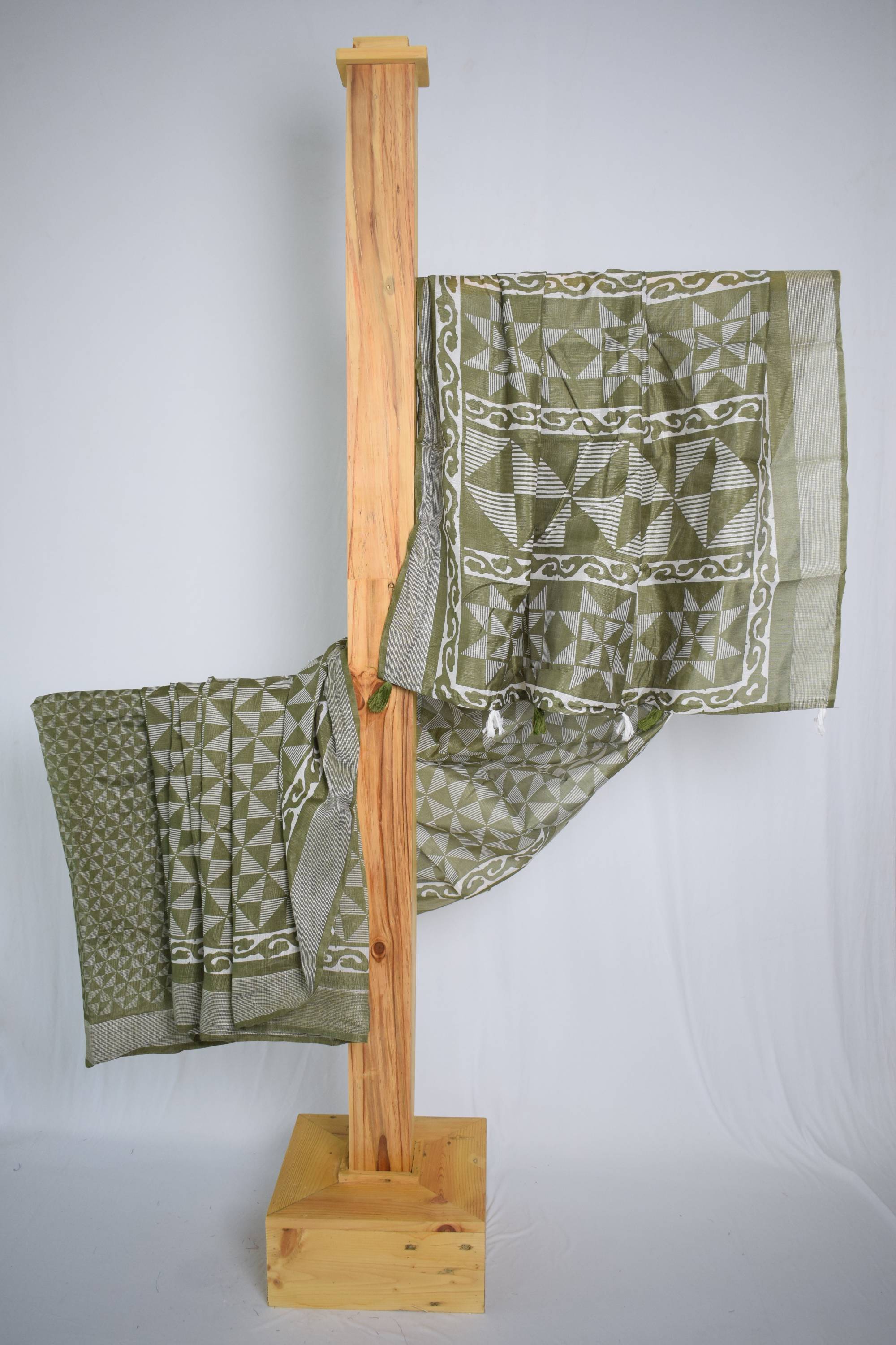Geometric Design Cotton Saree