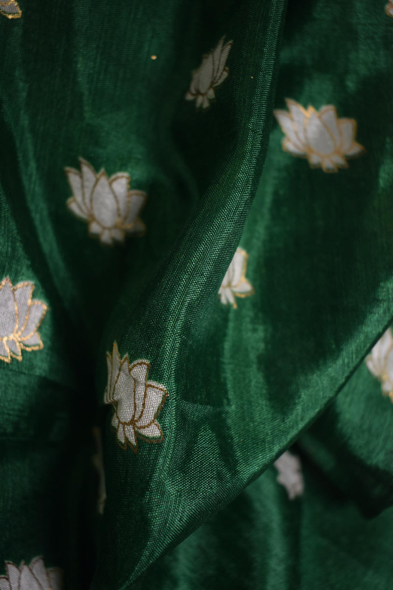 Green & White Floral Printed Crushed Silk Lehenga-4