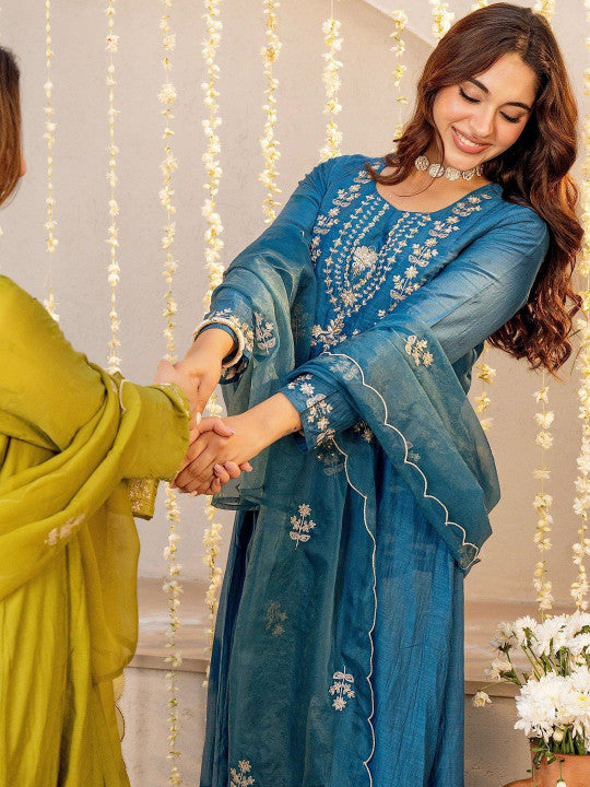 Women Ethnic Motifs Embroidered Thread Work Pure Silk Kurta with Trousers & Dupatta-3