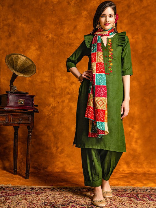 Floral Embroidered Regular Pure Cotton Kurta With Patiala & Dupatta