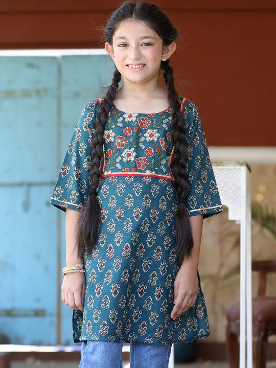Floral Printed Cotton Straight Kurti-1