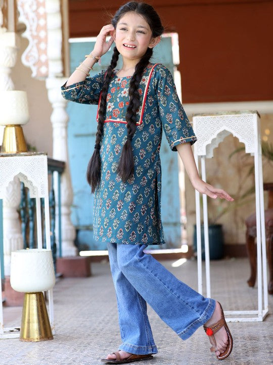Floral Printed Cotton Straight Kurti-4
