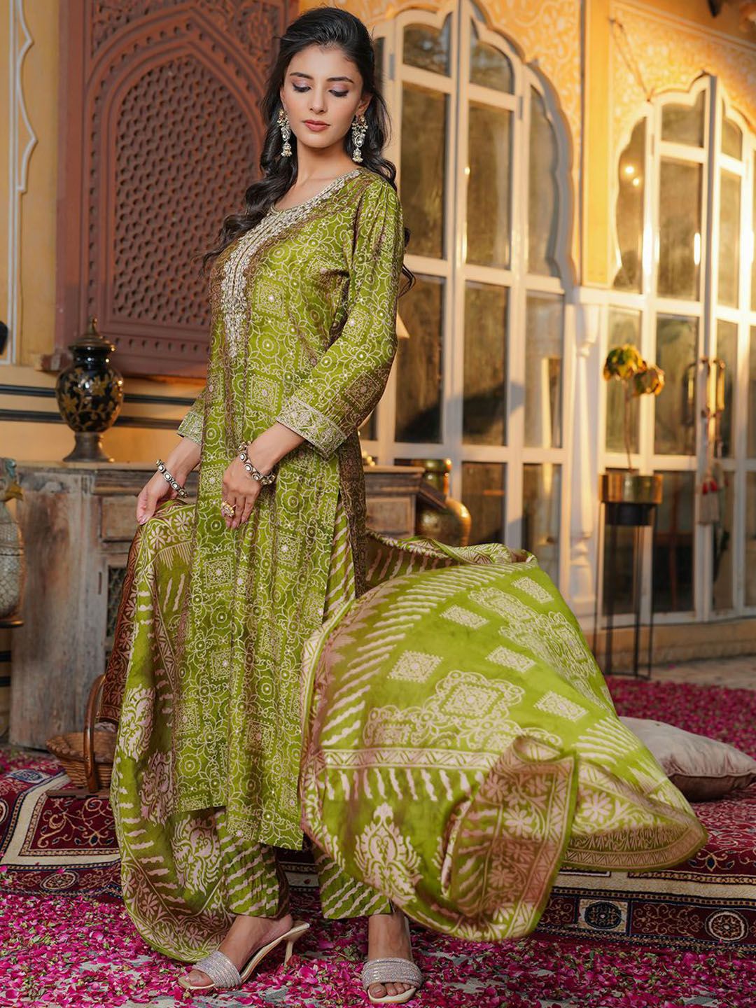 Ethnic Motifs Printed Thread Work Straight Kurta With Trouser & Dupatta-8