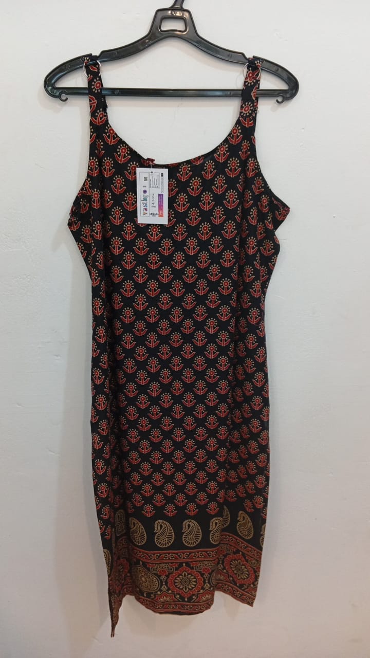 Charcoal Black Cotton Block Print Scoop Neck Kurta-3