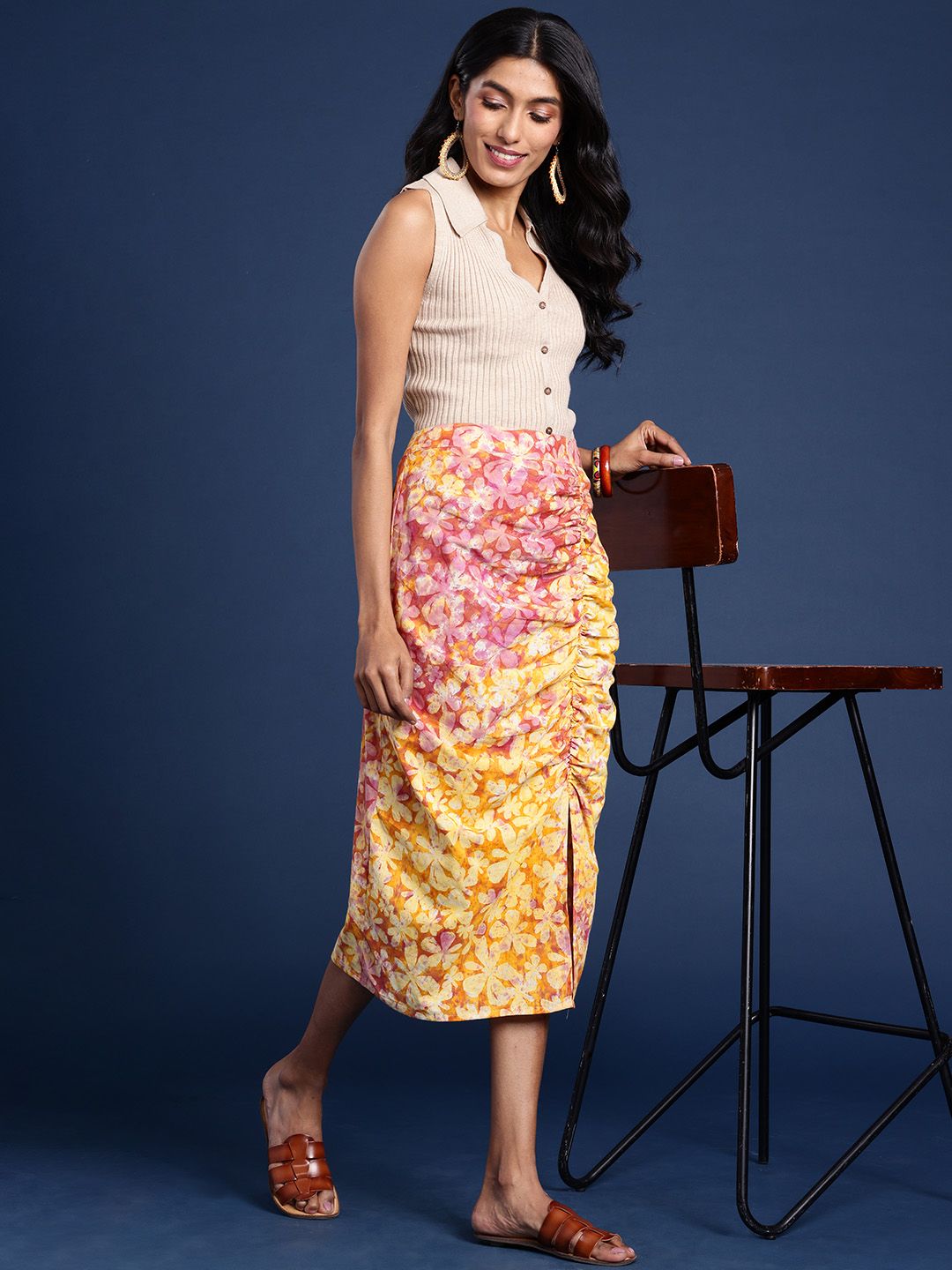 Women Pure Cotton Ruched Detail Rangeen Dabu Pencil Skirt