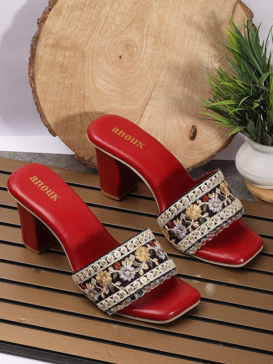 Women Textured Ethnic Bolck Heels Sandals