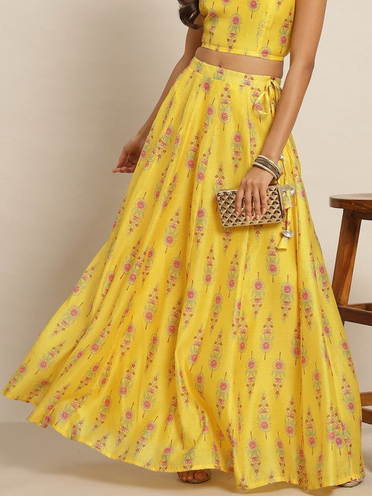 Women Yellow Printed Maxi Flared Skirts-1