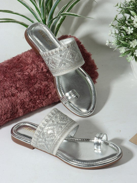 Women Ethnic Embellished One Toe Flats