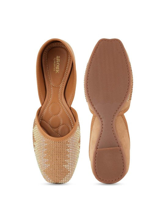 Embellished Diamond Design Mojari Flats-2