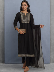 Raisin Women Stylish Rayon Kurta With Dupatta Set