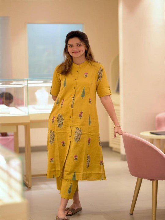 Floral Printed Straight Kurta With Trouser